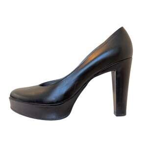 Freelance Paris Black Leather Platform Pumps Round Toe Block Heel Size 38 (7US)